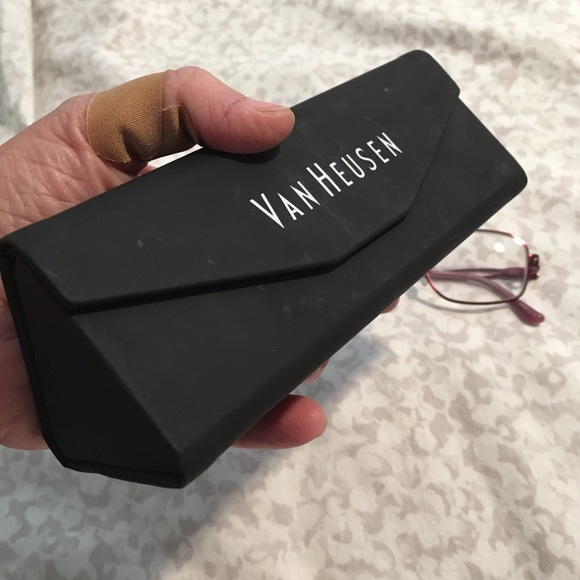 Van Heusen glasses case - Picture 4 of 5